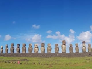 Statues and Altars: Full-Day Tour w/ Transportation